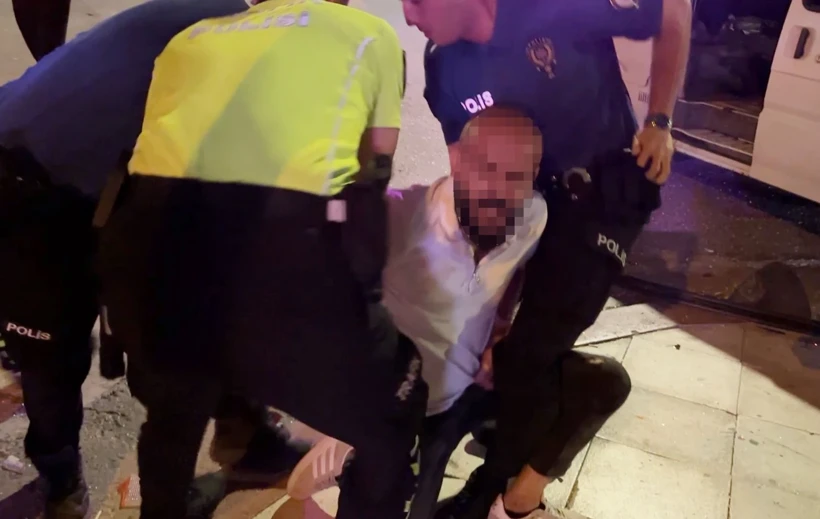 "Kelepçe vuramazlar, imkansız" dedi, kelepçelenip gözaltına alındı