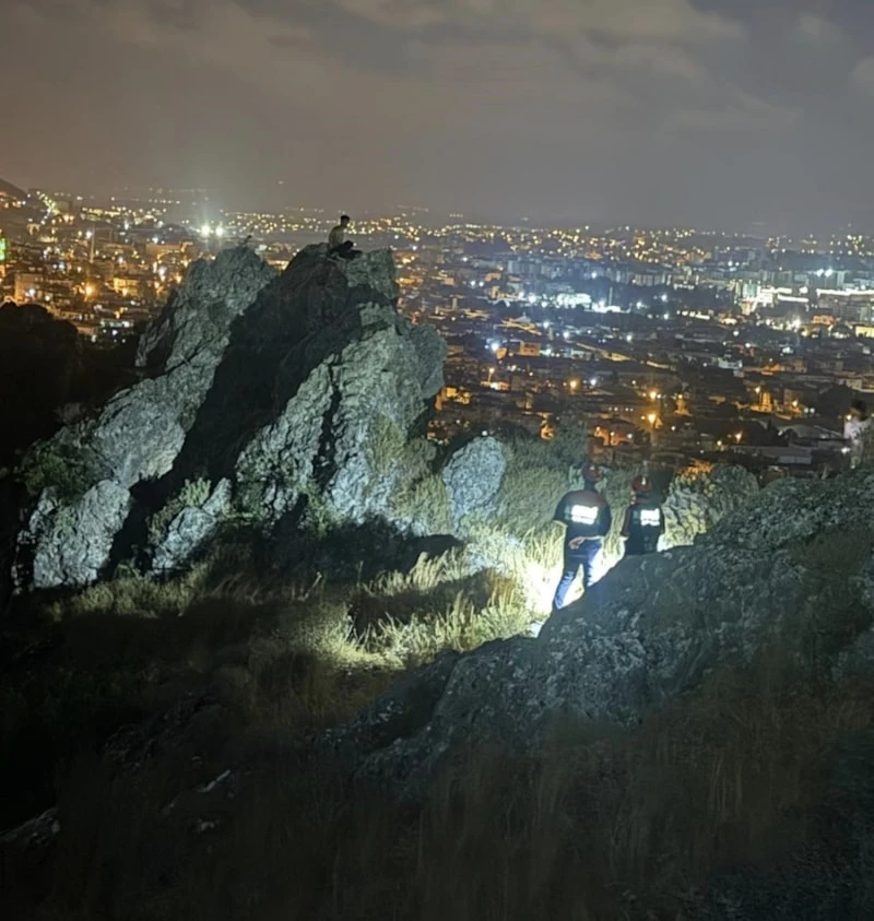 Hatay'da Dağda Uyuyakalan Şahıs AFAD Ekiplerince Kurtarıldı