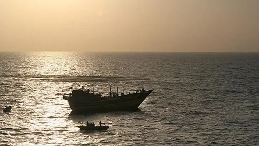 Türk Deniz Kuvvetleri ve Somali ordusu, korsanların kaçırdığı yük gemisini kurtardı