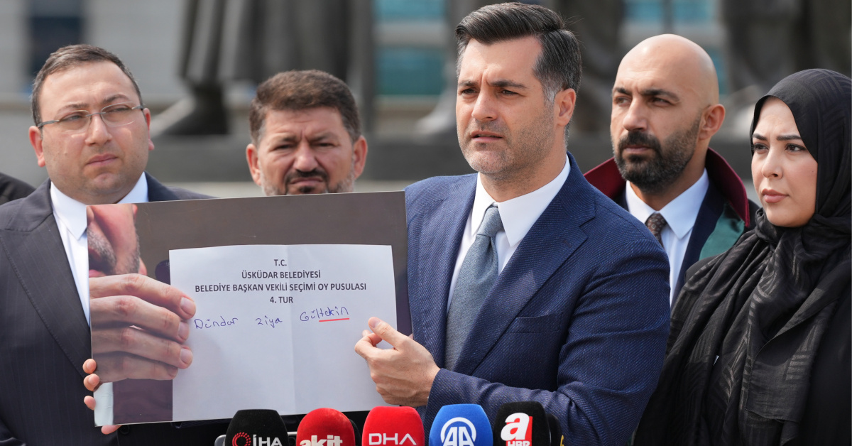 AK Parti'den Üsküdar seçimine suç duyurusu hakkında ikinci haber görseli
