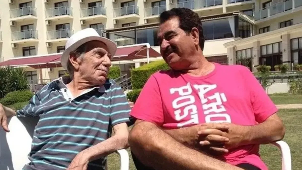 İbrahim Tatlıses'ten Aydemir Akbaş’ın ardından dikkat çeken paylaşım hakkında ikinci haber görseli