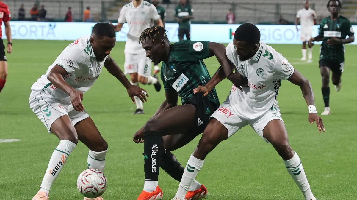 Deplasmanda geri dönüş! Kocaelispor Konyaspor'u 2-1 yendi