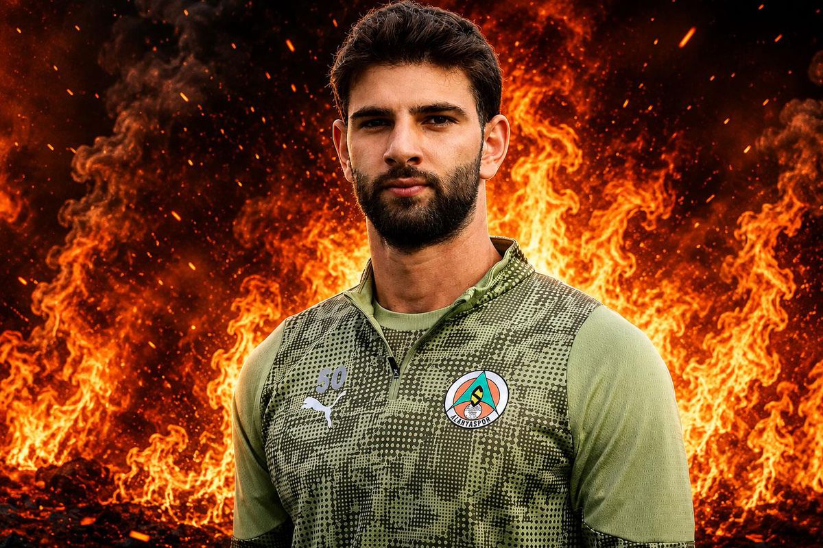 Süper Lig devinden ezeli rakibine yılın transfer çalımı