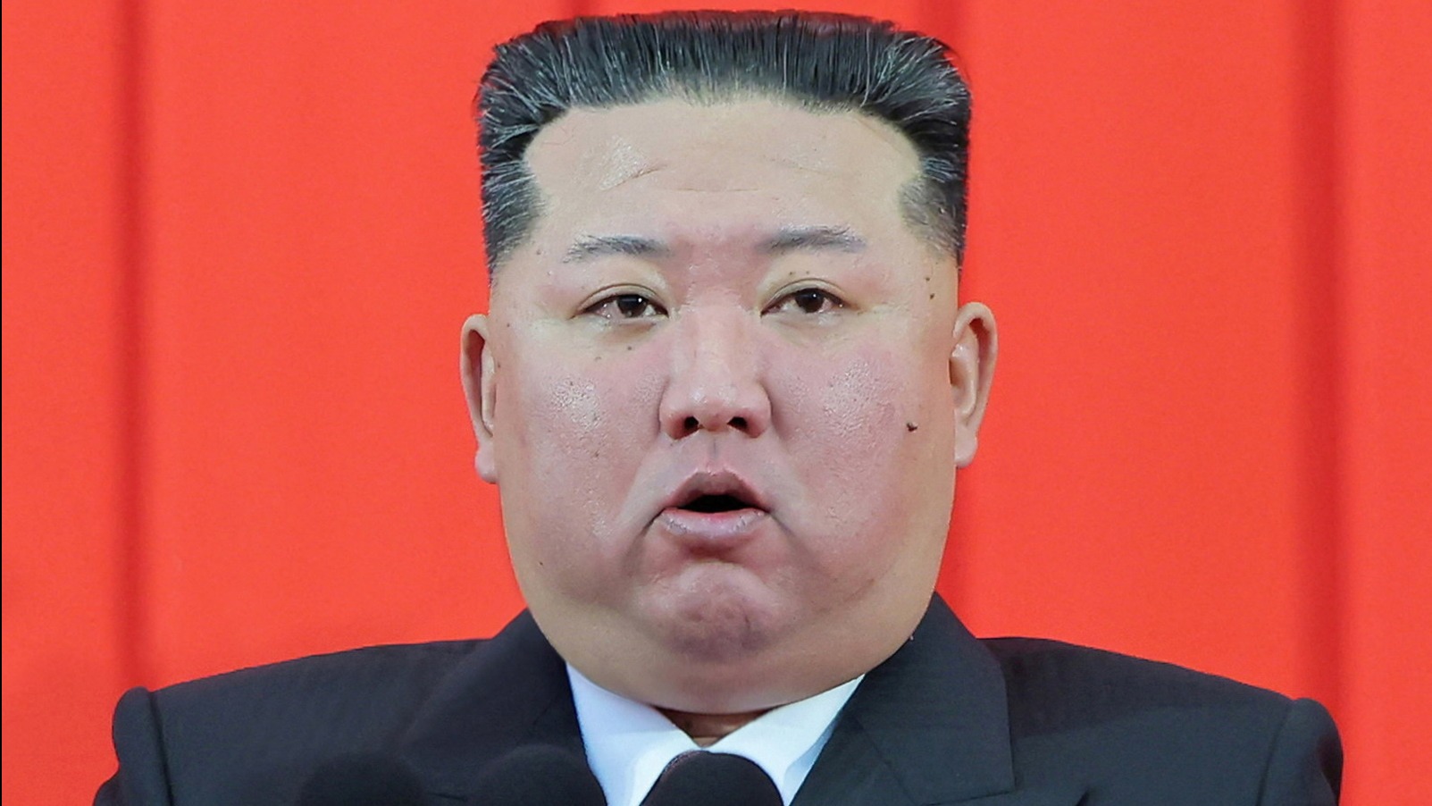 Herkesten sır gibi saklıyor. Kim Jong Un'un bir çocuğu daha varmış